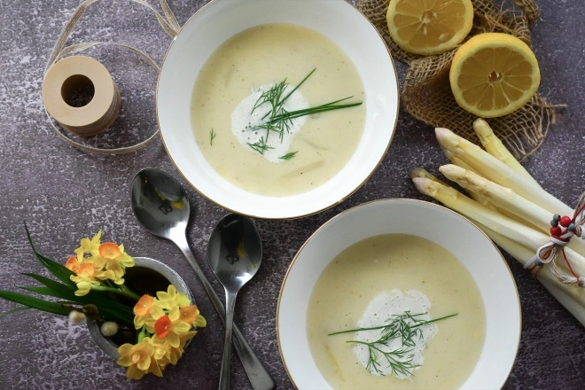 Spargelcremesuppe