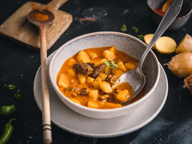 einfache Gulaschsuppe